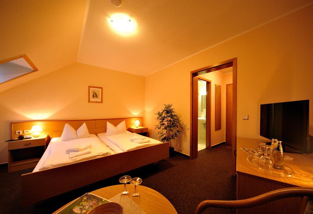 Waldhotel Bad Bibra Kültér fotó